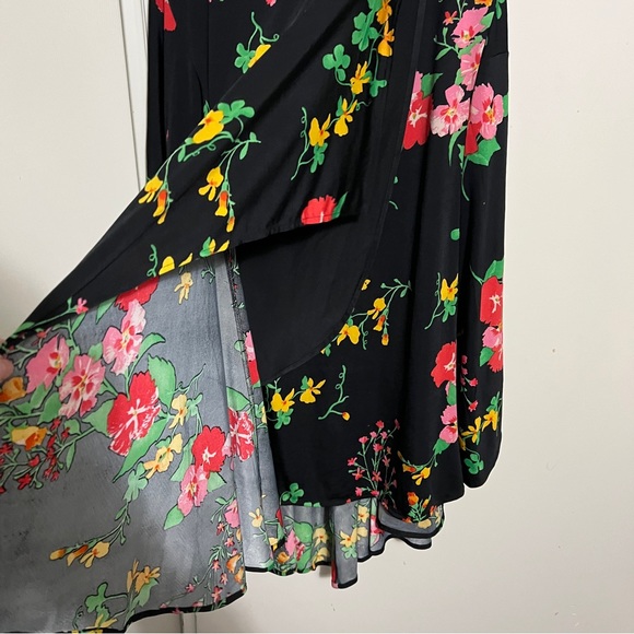 Cabi Floral Wrap Skirt M - Picture 5 of 9